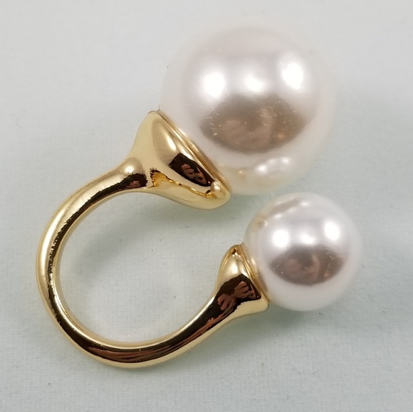 🆕 Double Pearl Statement Ring - Picture 2 of 6